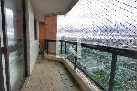 Apartamento para alugar com 135m², 4 quartos e 3 vagas Apartamento para alugar com 135m², 4 quartos e 3 vagasVaranda