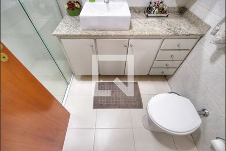 Apartamento para alugar com 135m², 4 quartos e 3 vagas Apartamento para alugar com 135m², 4 quartos e 3 vagasBanheiro