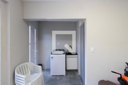 Casa à venda com 220m², 3 quartos e 2 vagasÁrea de Serviço