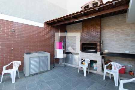 Casa à venda com 220m², 3 quartos e 2 vagasChurrasqueira