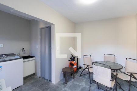 Casa à venda com 220m², 3 quartos e 2 vagasÁrea de Serviço