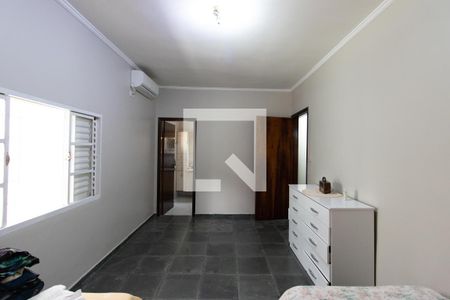 Casa à venda com 220m², 3 quartos e 2 vagasQuarto 2