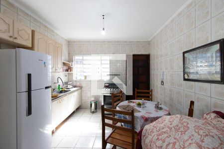 Casa à venda com 220m², 3 quartos e 2 vagasCozinha