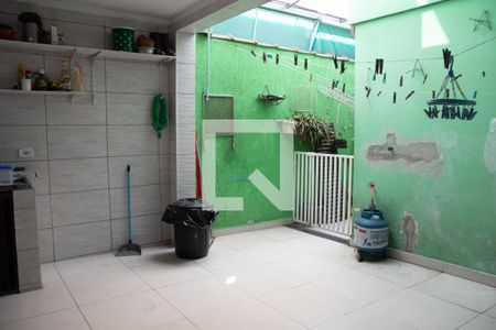 Casa à venda com 200m², 5 quartos e 2 vagas Casa à venda com 200m², 5 quartos e 2 vagasÁrea de Serviço