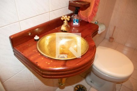 Casa à venda com 200m², 5 quartos e 2 vagas Casa à venda com 200m², 5 quartos e 2 vagasBanheiro 3