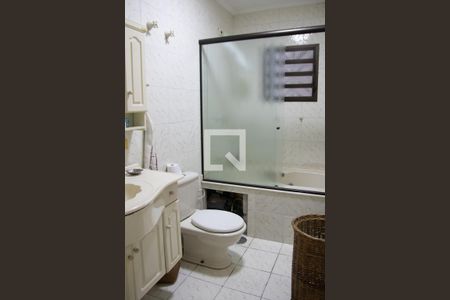 Casa à venda com 200m², 5 quartos e 2 vagas Casa à venda com 200m², 5 quartos e 2 vagasBanheiro do Quarto 2