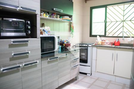 Casa à venda com 200m², 5 quartos e 2 vagas Casa à venda com 200m², 5 quartos e 2 vagasCozinha