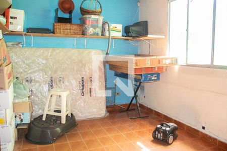 Casa à venda com 200m², 5 quartos e 2 vagas Casa à venda com 200m², 5 quartos e 2 vagasQuarto de Serviço