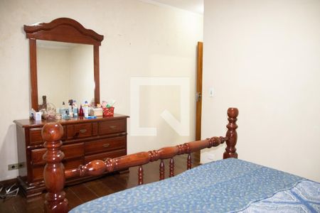 Casa à venda com 200m², 5 quartos e 2 vagas Casa à venda com 200m², 5 quartos e 2 vagasQuarto 2