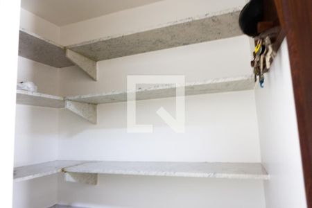 Apartamento à venda com 256m², 4 quartos e 4 vagasDispensa