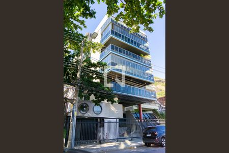 Apartamento à venda com 256m², 4 quartos e 4 vagasFachada