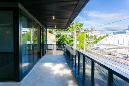 Apartamento à venda com 256m², 4 quartos e 4 vagasVaranda da Sala