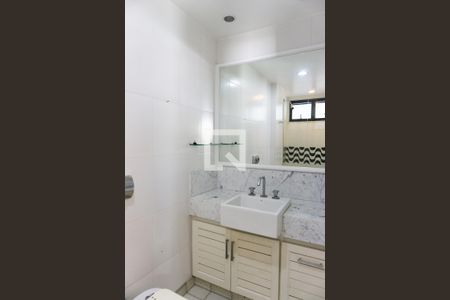 Apartamento à venda com 256m², 4 quartos e 4 vagasBanheiro