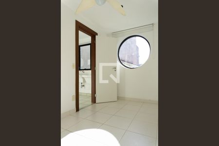 Apartamento à venda com 256m², 4 quartos e 4 vagasQuarto