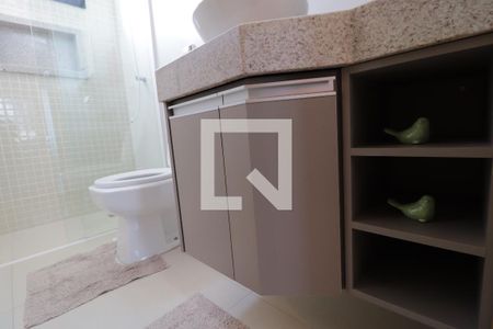 Apartamento para alugar com 65m², 2 quartos e 2 vagasBanheiro