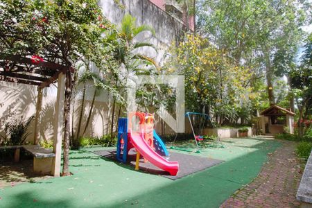 Apartamento para alugar com 224m², 3 quartos e 2 vagasÁrea comum - Playground