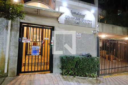 Apartamento para alugar com 224m², 3 quartos e 2 vagasFachada e portaria