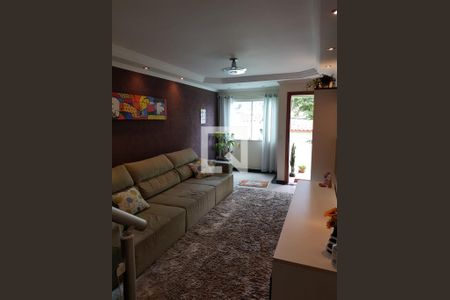 Casa à venda com 200m², 3 quartos e 3 vagas Casa à venda com 200m², 3 quartos e 3 vagasSala