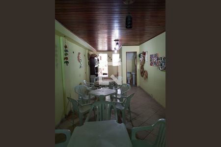 Casa à venda com 200m², 3 quartos e 3 vagas Casa à venda com 200m², 3 quartos e 3 vagasSala 2