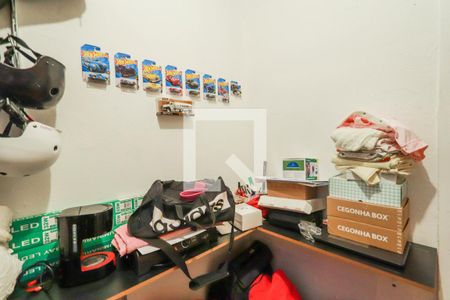 Apartamento à venda com 110m², 2 quartos e sem vagaQuarto serviço