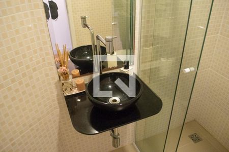 Banheiro de apartamento à venda com 2 quartos, 64m² em Mandaqui, São Paulo