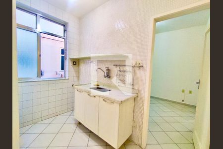 Apartamento para alugar com 35m², 1 quarto e sem vaga Apartamento para alugar com 35m², 1 quarto e sem vagaCozinha americana