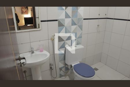 Casa para alugar com 35m², 6 quartos e sem vagaBanheiro 2 (casa 02)