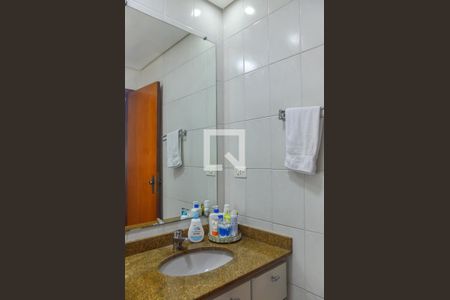 Apartamento à venda com 62m², 2 quartos e 2 vagas Apartamento à venda com 62m², 2 quartos e 2 vagasBanheiro Social