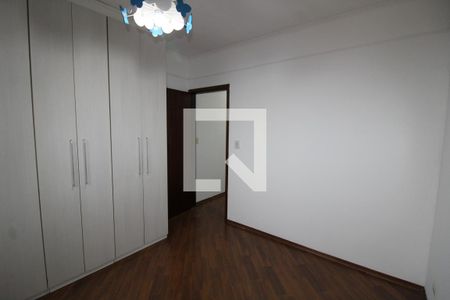 Quarto 2 de casa para alugar com 3 quartos, 160m² em Vila California, São Paulo