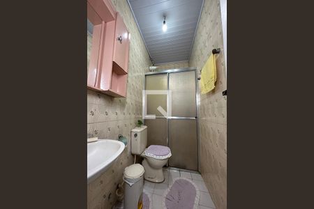 Casa à venda com 65m², 3 quartos e 2 vagasBanheiro