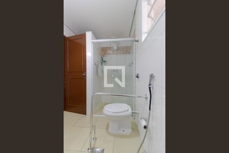 Apartamento para alugar com 145m², 3 quartos e sem vagaBanheiro
