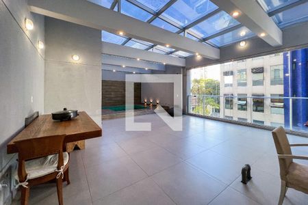 Apartamento para alugar com 170m², 2 quartos e 2 vagasVaranda