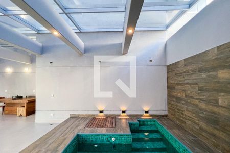 Apartamento para alugar com 170m², 2 quartos e 2 vagasVaranda