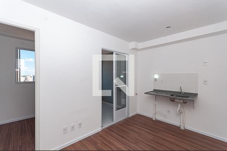 Sala/Cozinha de kitnet/studio à venda com 2 quartos, 31m² em Água Branca, São Paulo