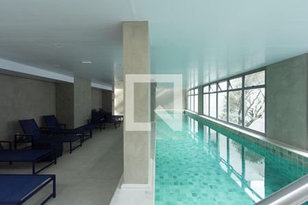 Studio à venda com 36m², 1 quarto e sem vaga Studio à venda com 36m², 1 quarto e sem vagaÁrea comum - Piscina