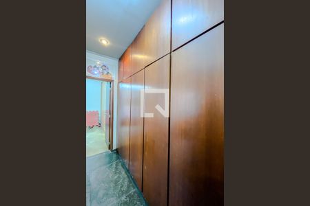 Casa para alugar com 149m², 3 quartos e 1 vagaCorredor - Armários