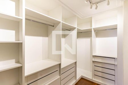 Apartamento para alugar com 115m², 3 quartos e 2 vagas Apartamento para alugar com 115m², 3 quartos e 2 vagasSuíte 1 - Closet