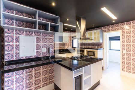 Apartamento para alugar com 115m², 3 quartos e 2 vagas Apartamento para alugar com 115m², 3 quartos e 2 vagasCozinha