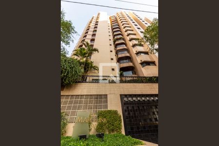 Apartamento para alugar com 115m², 3 quartos e 2 vagas Apartamento para alugar com 115m², 3 quartos e 2 vagasFachada