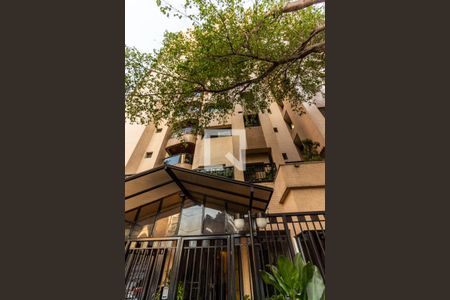 Apartamento para alugar com 115m², 3 quartos e 2 vagas Apartamento para alugar com 115m², 3 quartos e 2 vagasFachada