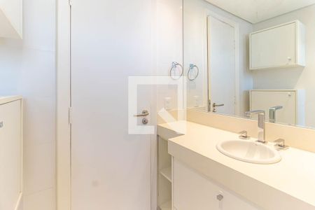 Apartamento para alugar com 115m², 3 quartos e 2 vagas Apartamento para alugar com 115m², 3 quartos e 2 vagasSuíte 1 - Banheiro