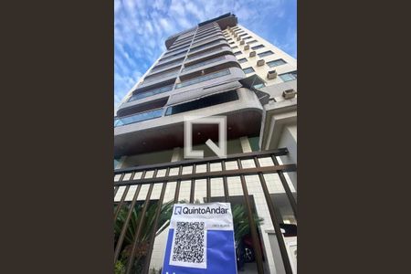 Apartamento para alugar com 250m², 3 quartos e 3 vagasFachada
