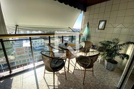Varanda de apartamento para alugar com 3 quartos, 250m² em Jardim Vinte E Cinco de Agosto, Duque de Caxias