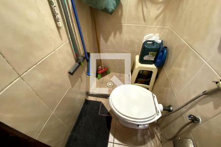 Apartamento para alugar com 250m², 3 quartos e 3 vagasBanheiro de serviço