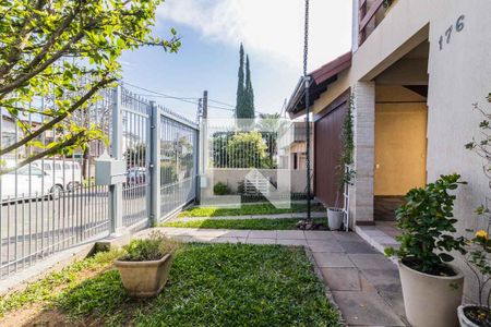 Casa à venda com 250m², 3 quartos e 1 vagaJardim