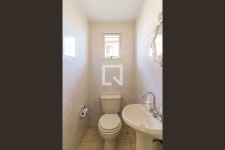 Casa à venda com 250m², 3 quartos e 1 vagaBanheiro