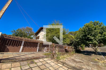 Casa para alugar com 145m², 4 quartos e 2 vagas Casa para alugar com 145m², 4 quartos e 2 vagasFachada