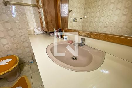 Casa para alugar com 145m², 4 quartos e 2 vagas Casa para alugar com 145m², 4 quartos e 2 vagasBanheiro 2