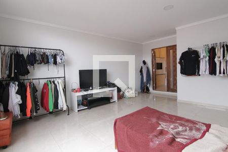 Casa à venda com 375m², 5 quartos e 2 vagasquarto 5