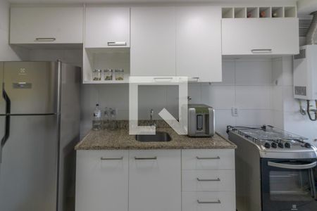 Apartamento para alugar com 68m², 2 quartos e 1 vaga Apartamento para alugar com 68m², 2 quartos e 1 vagaCozinha e Área de Serviço